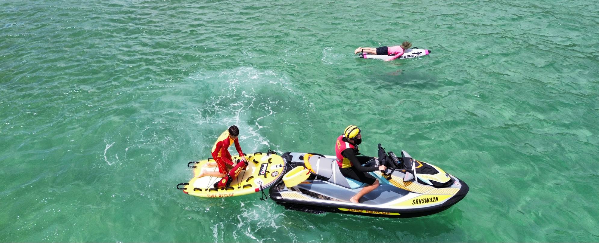 Fingal Beach SLSC lifesavers in action